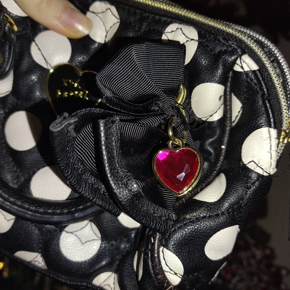 Betsey Johnson Black and White Mini Bag with Bow - Picture 5 of 5